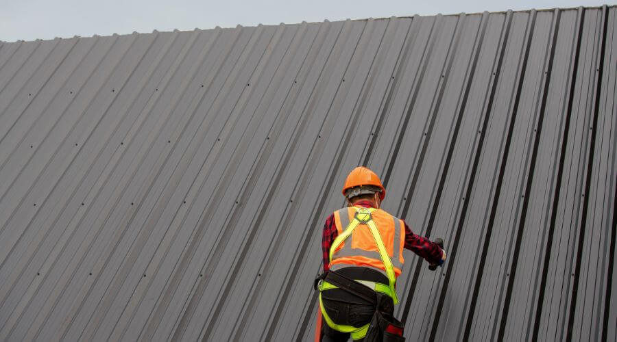 Expert top industrial roofings services in West Liberty, IL